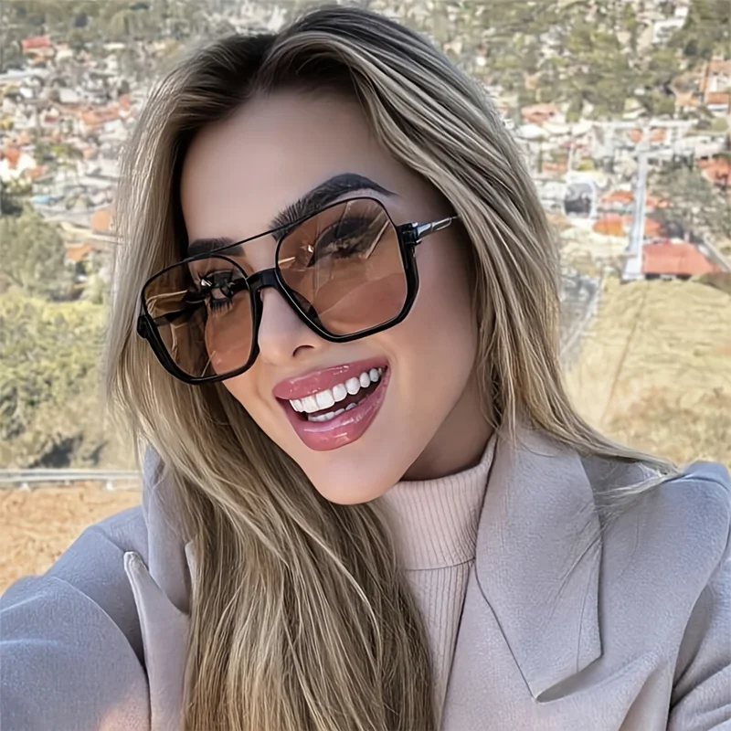 Vintage Fashion Enthusiasts - Nouvelles lunettes de soleil surdimensionnées de