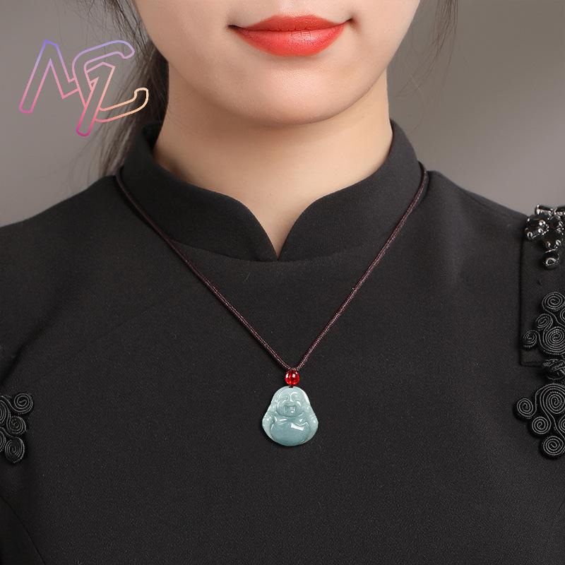 Collier pendentif bouddha Guan - Vintage Fashion Enthusiasts avis et prix